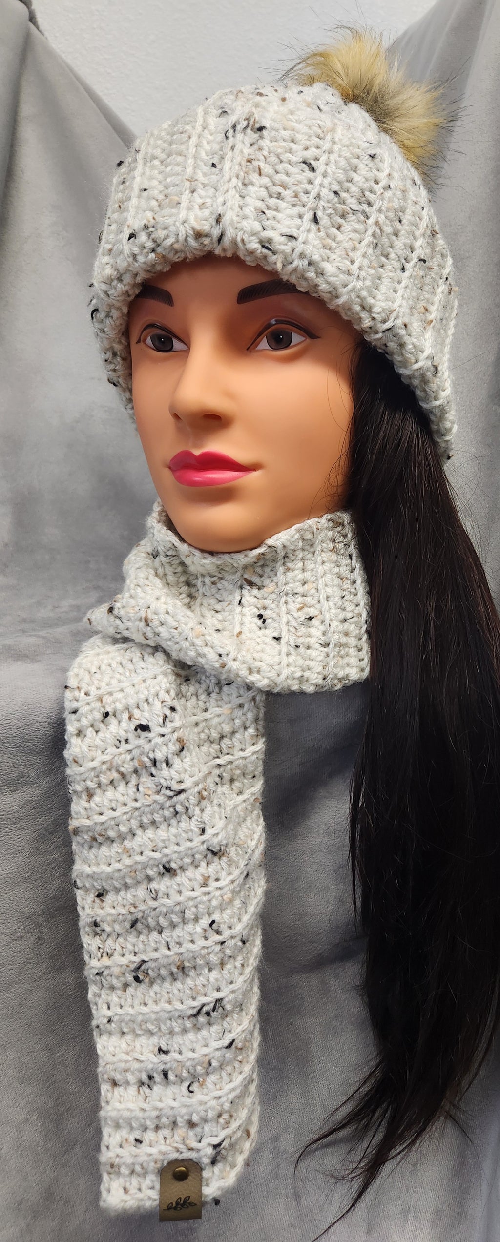 Speckled Pom Comfort