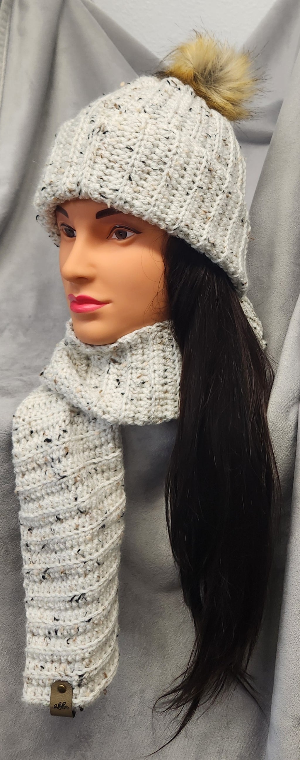 Speckled Pom Comfort