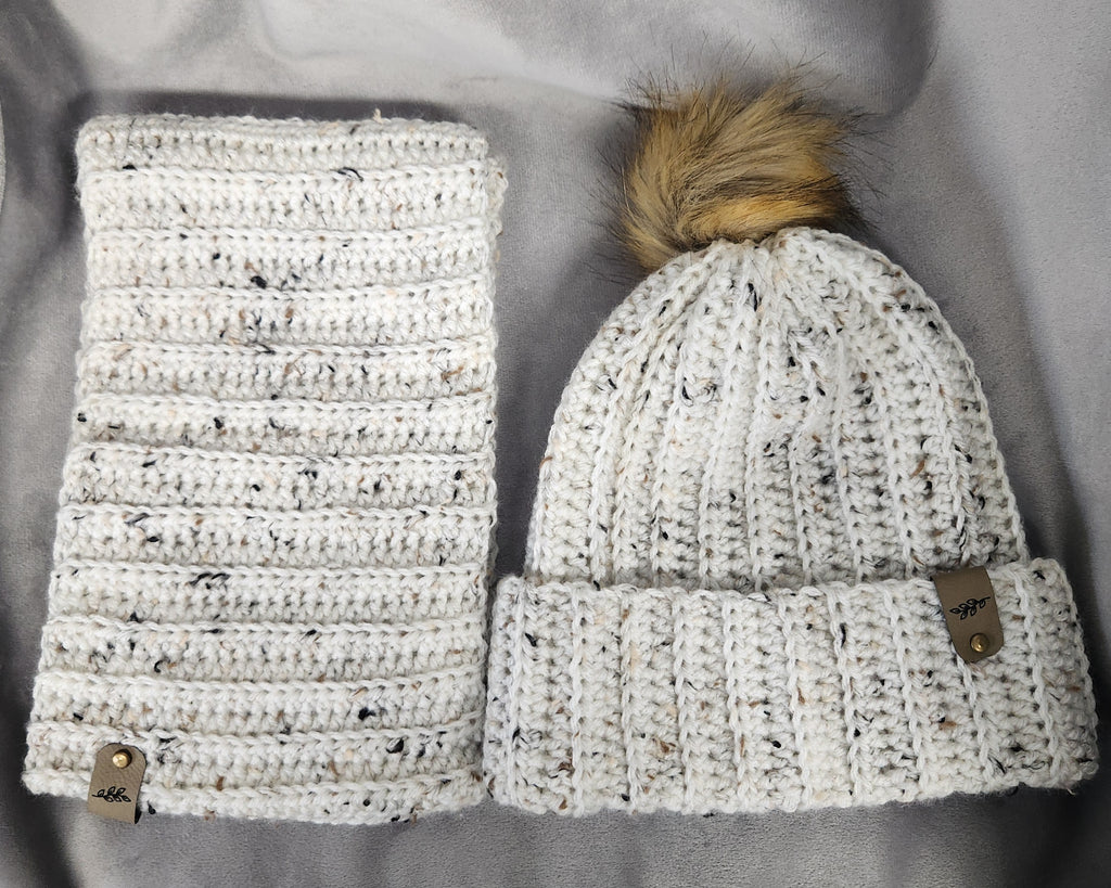 Speckled Pom Comfort